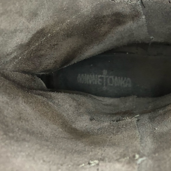 Minnetonka Fabulous Fringe Suede Leather Moccasin Boots Size 10 - Picture 12 of 12